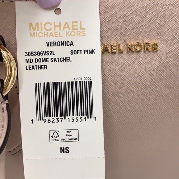 MICHAEL KORS VERONICA MEDIUM DOME
Saffiano Leather SATCHEL SOFT PINK COLOR - Picture 13 of 14